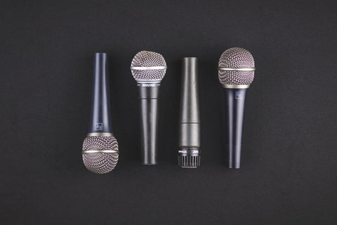 the difference between omnidirectional and directional microphones for office headsets