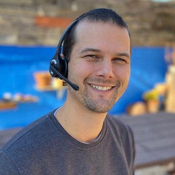 Kevin wearing a Leitner LH270 wireless phone and computer headset