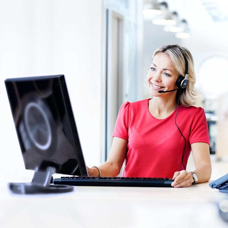 Talk on the phone completely hands-free with the SC 630