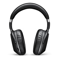 The earcups cover both ears and guarantee full immersion