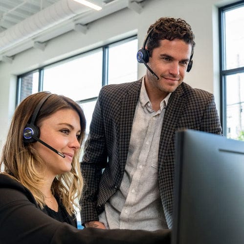 Workers training with UniBase on Leitner LH575 dual-ear wireless headset